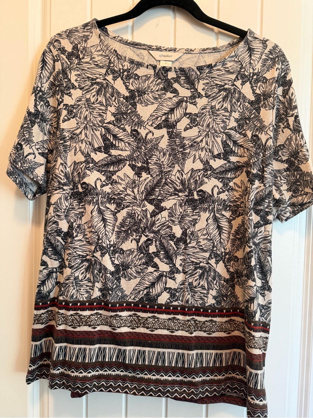 cj banks black and Red on Cream Leaf-Print Short Sleeve Top with Patterned Hem